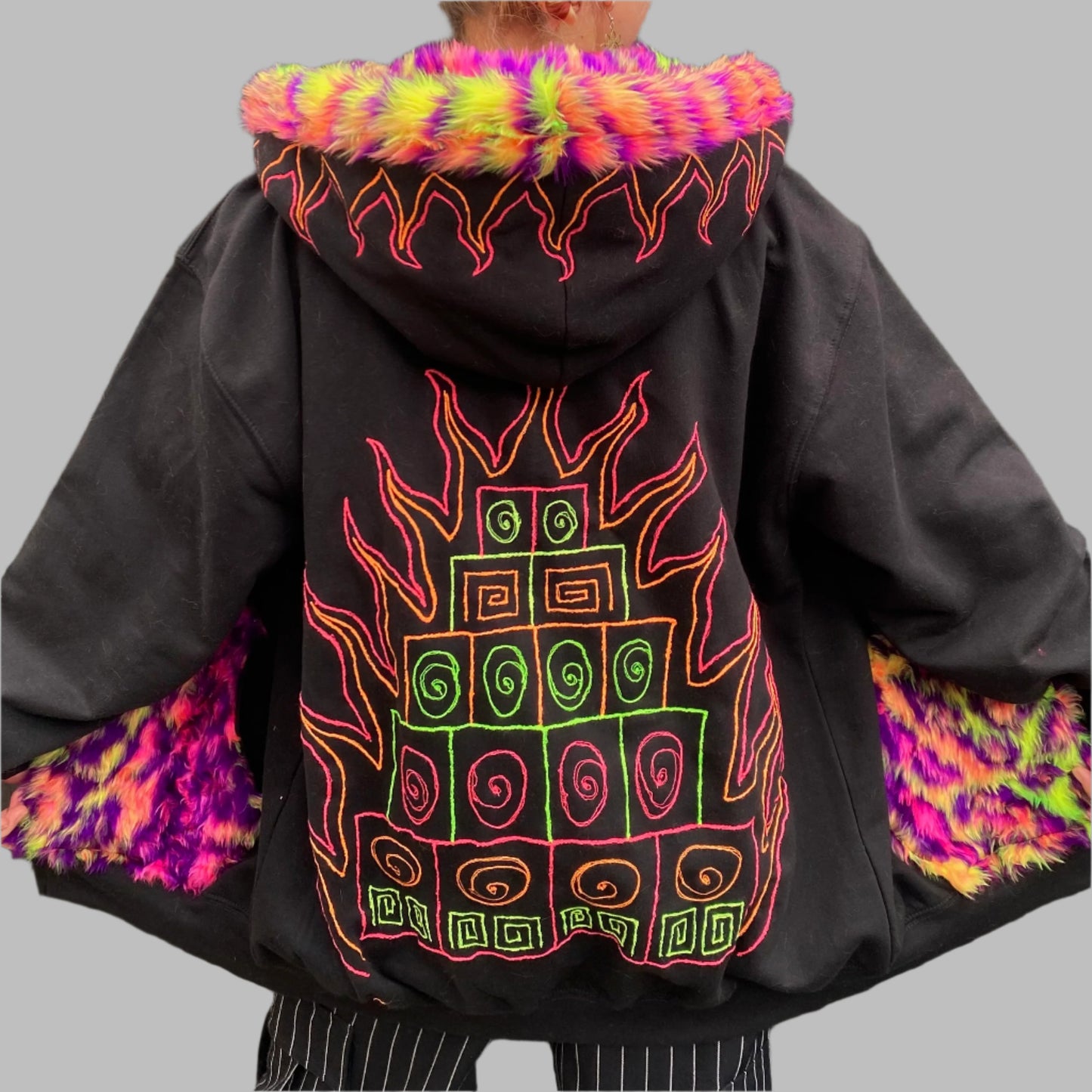 EMBROIDERY EXTRA Flame Hood Embroidery